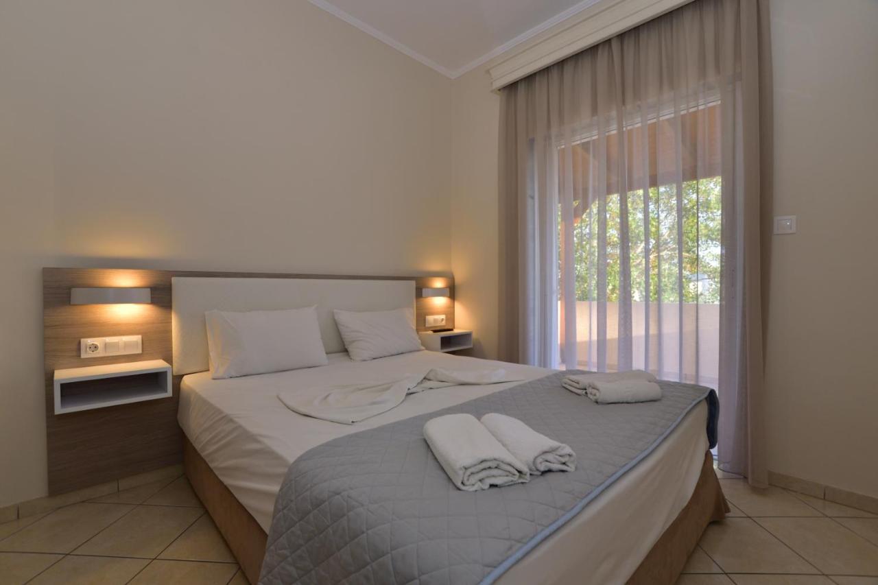 Flisvos Rooms Палеохора Экстерьер фото